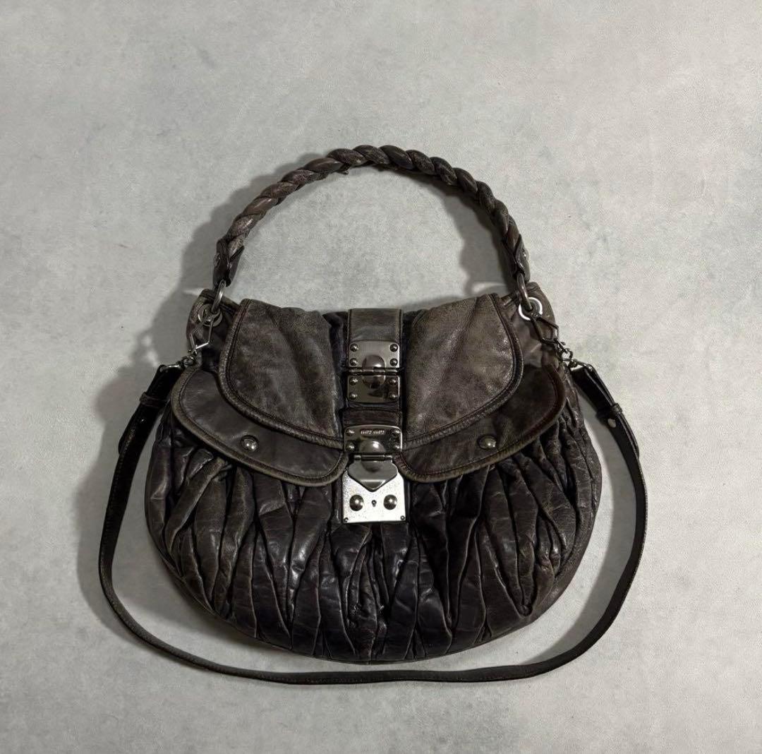 バッグ Y2K archive MIUMIU Matelasse leather bag