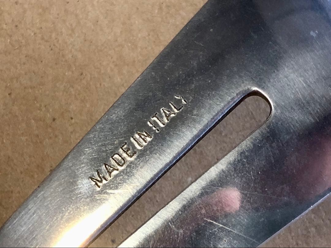 ナルディ　クラッシック　ウッドステアリング