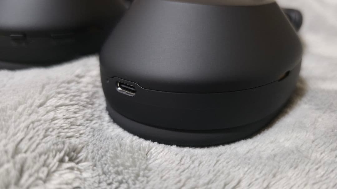 SONYソニー ワイヤレスヘッドホン ブラック WH-1000XM5/保証書あり