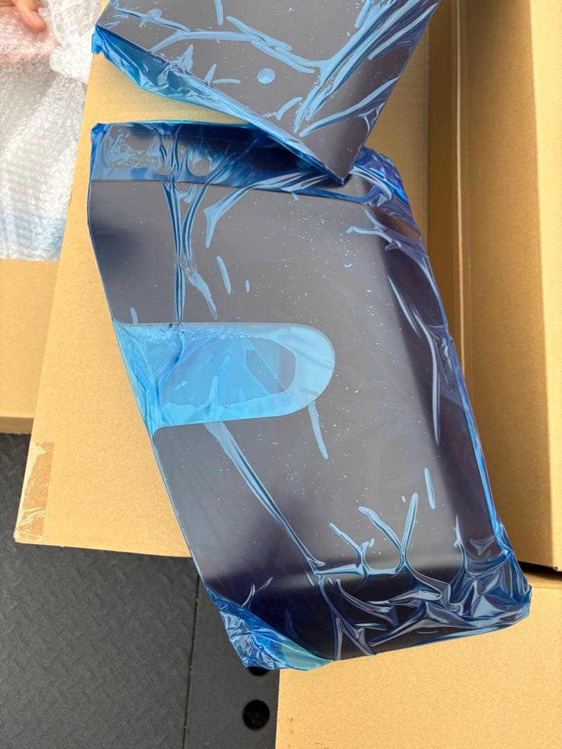 いすゞ　フォワード　ワイド　フロントバイザー