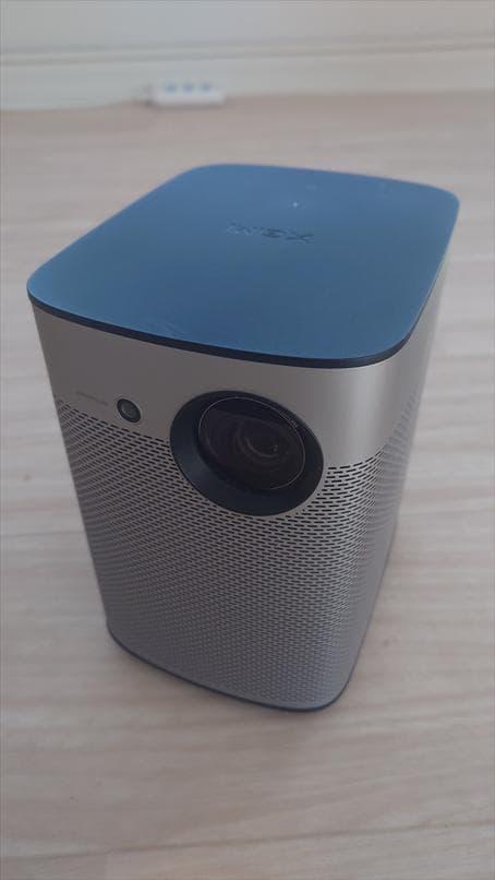 XGIMI Halo ホームプロジェクター(X-Floorスタンド付き)