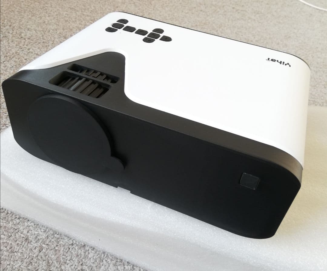 本日終了⭐高画質小型プロジェクター1080PフルHD 4500ルーメン豪華セット