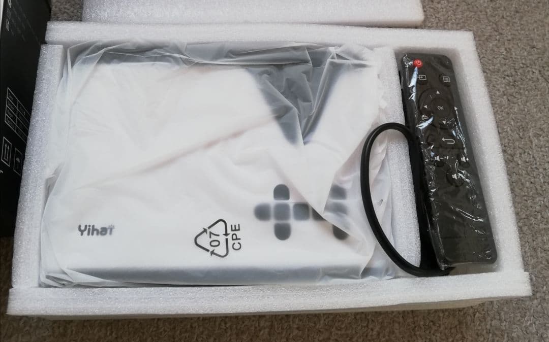 本日終了⭐高画質小型プロジェクター1080PフルHD 4500ルーメン豪華セット