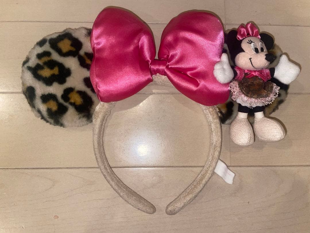 ミニーちゃん ヒョウ柄　カチューシャ