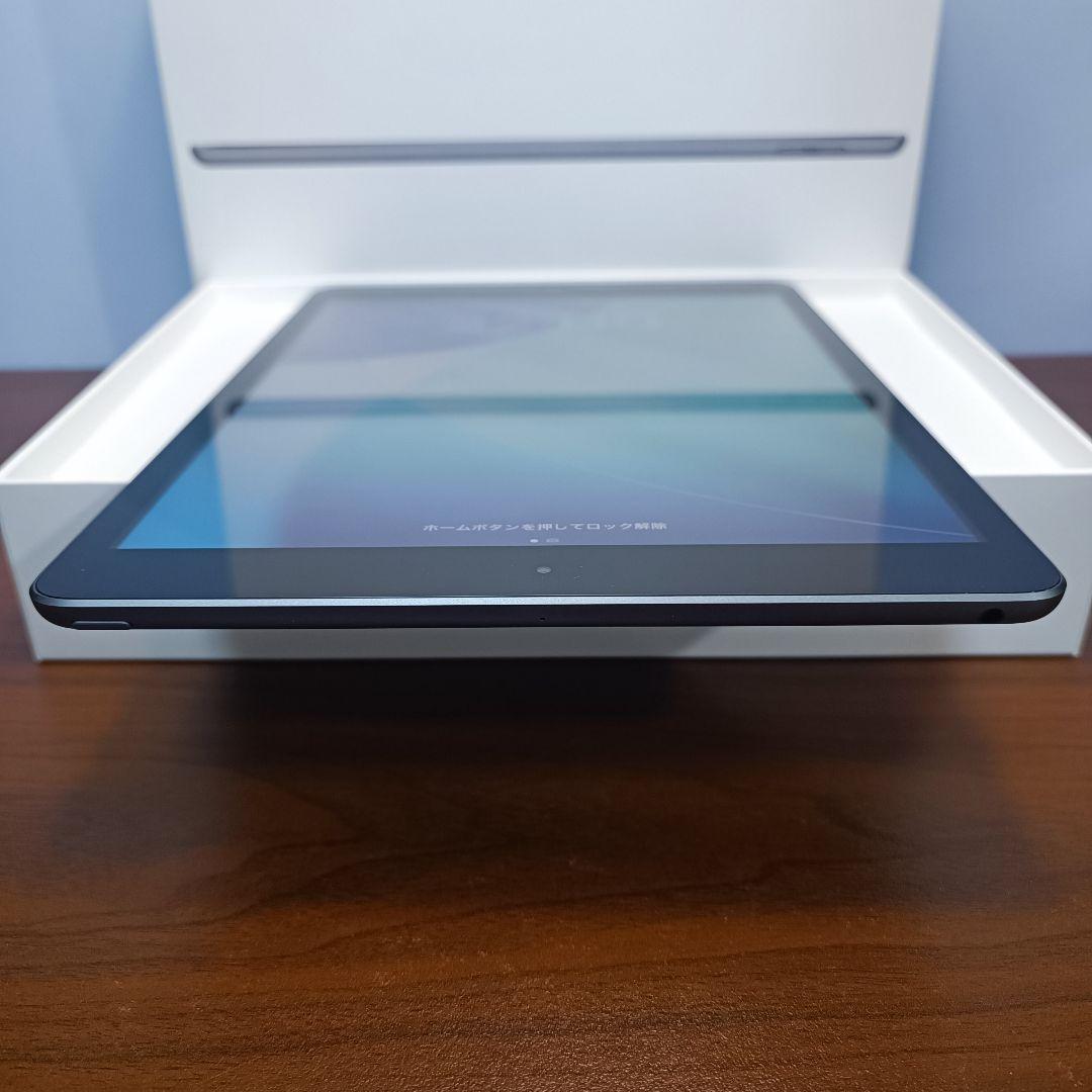 (美品) iPad 10.2 第8世代 WiFi 32GB キーボード付き