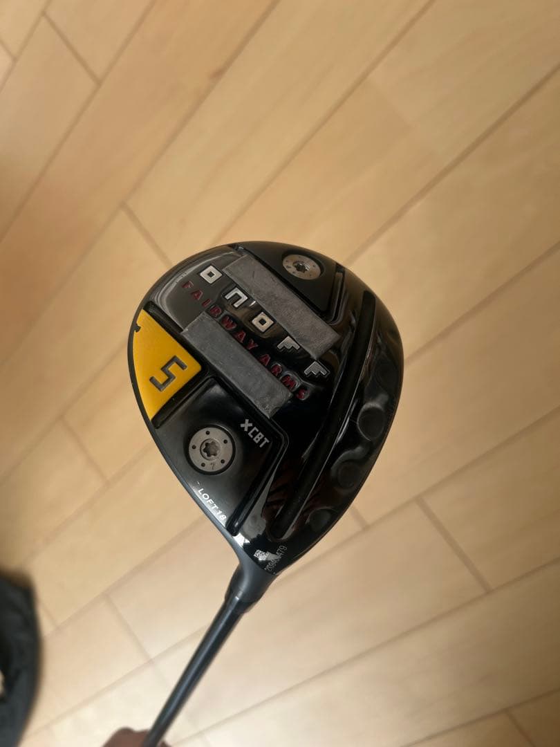 ONOFF KURO 2022フェアウェイウッド 5W 18度 ヘッドカバー付