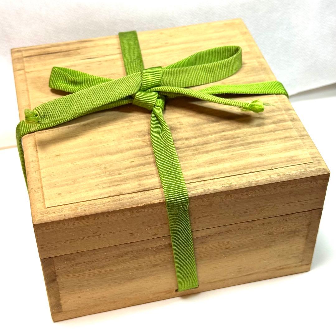 ３*マ様 銀杯 140g 桐箱付属品有り 内閣総理大臣銘 純銀製 五七の桐 紋章