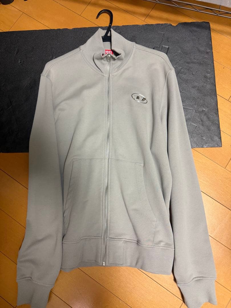 DIESEL グレージップトレーナー