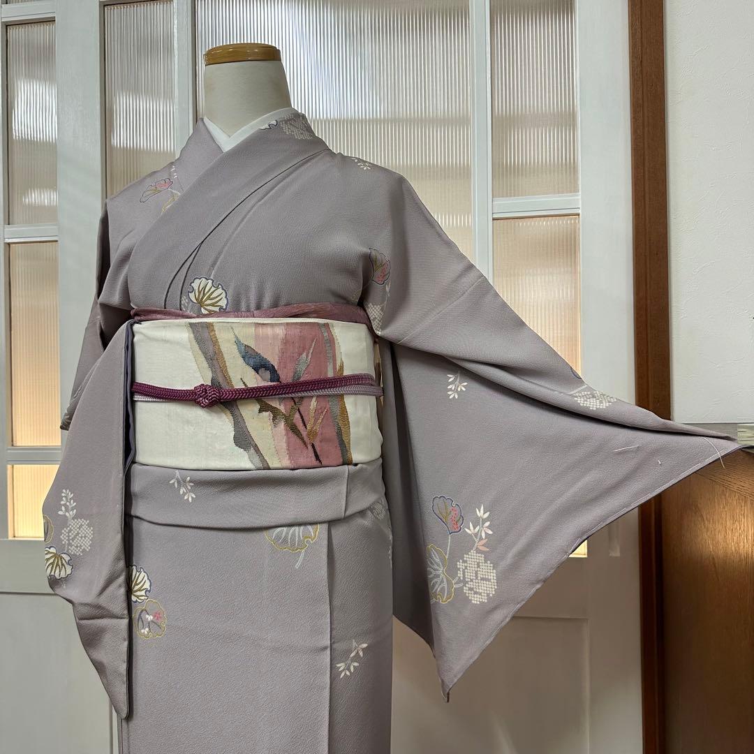 く*る様 小紋　袷　正絹　草木模様　飛び柄　藤鼠色　身丈170裄72トールサイズ