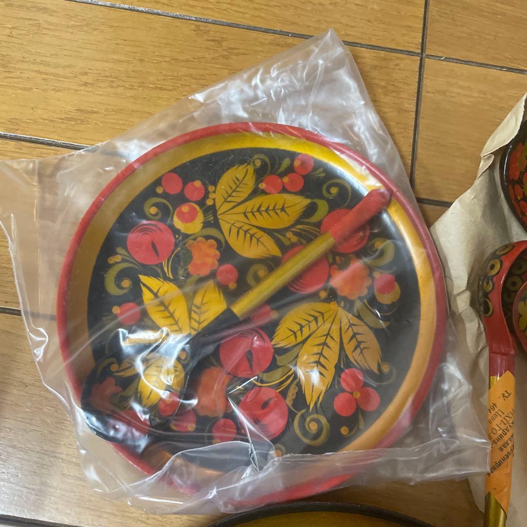 ロシア　ホフロマ塗り　工芸品　アンティーク　小物入れ