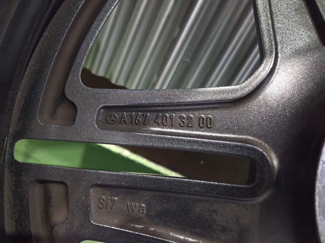 W167ベンツ GLE400dスタッドレスタイヤ AMG20インチ ホイール美品