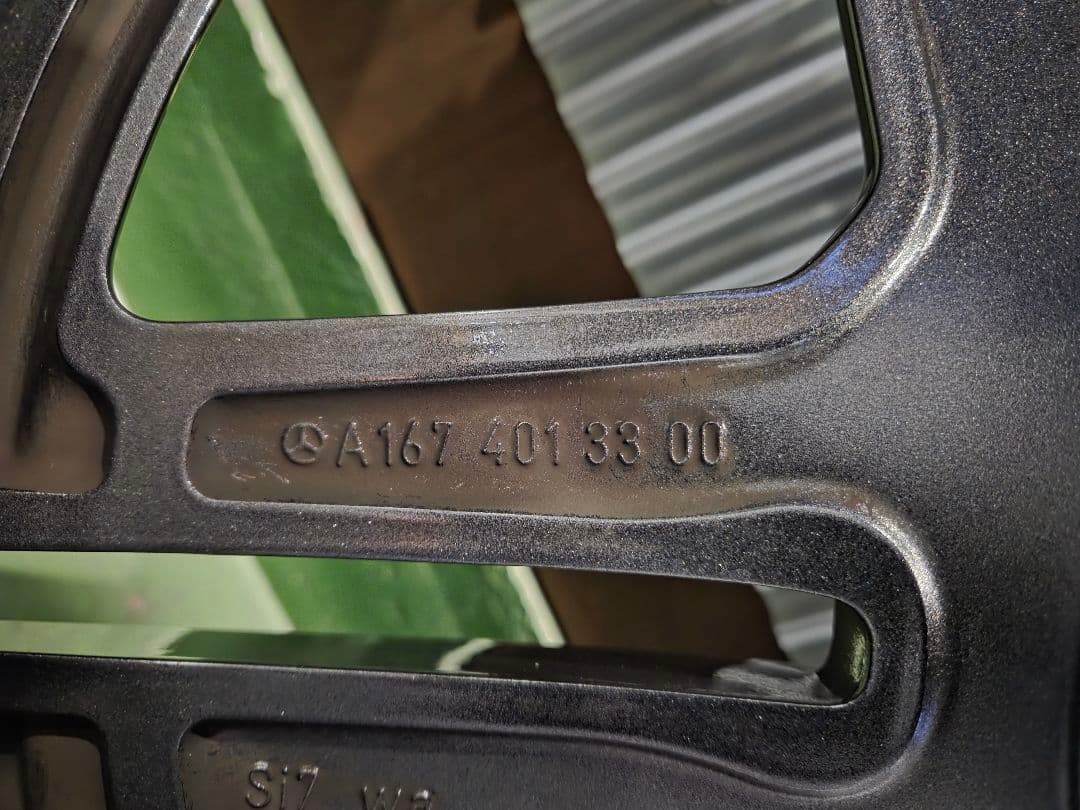 W167ベンツ GLE400dスタッドレスタイヤ AMG20インチ ホイール美品