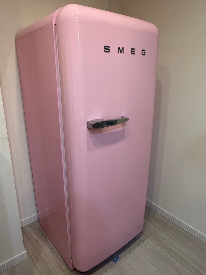 SMEG スメッグ ☆レトロ1ドア冷蔵庫 FAB28 イタリア製 ピンク☆右開き