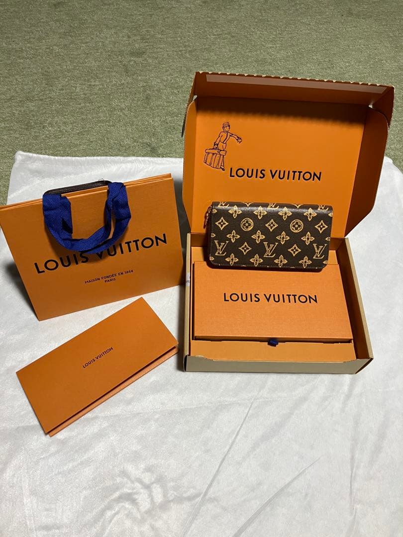 LOUIS VUITTON ジッピーウォレット長財布　日本限定新作
