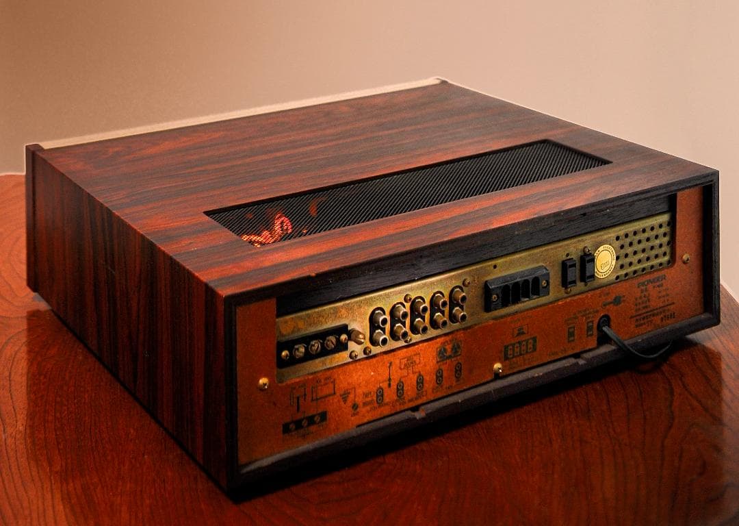 【来る4月計画の福岡分移転のため処分価格】PIONEERレシーバー F-100