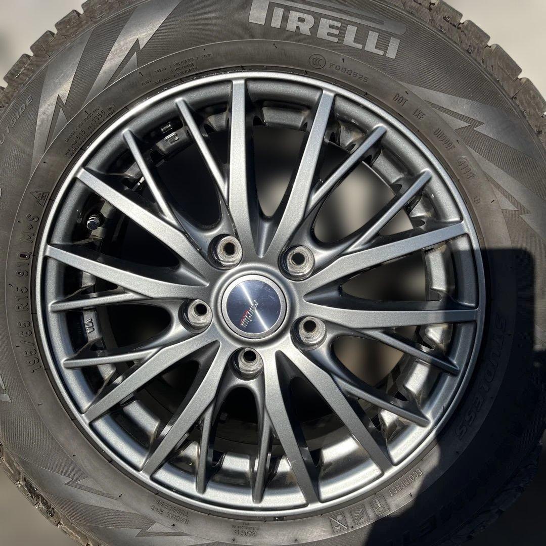 美品ピレリ製195/65r15スタッドレスタイヤをWEDS製アルミホイールに装着