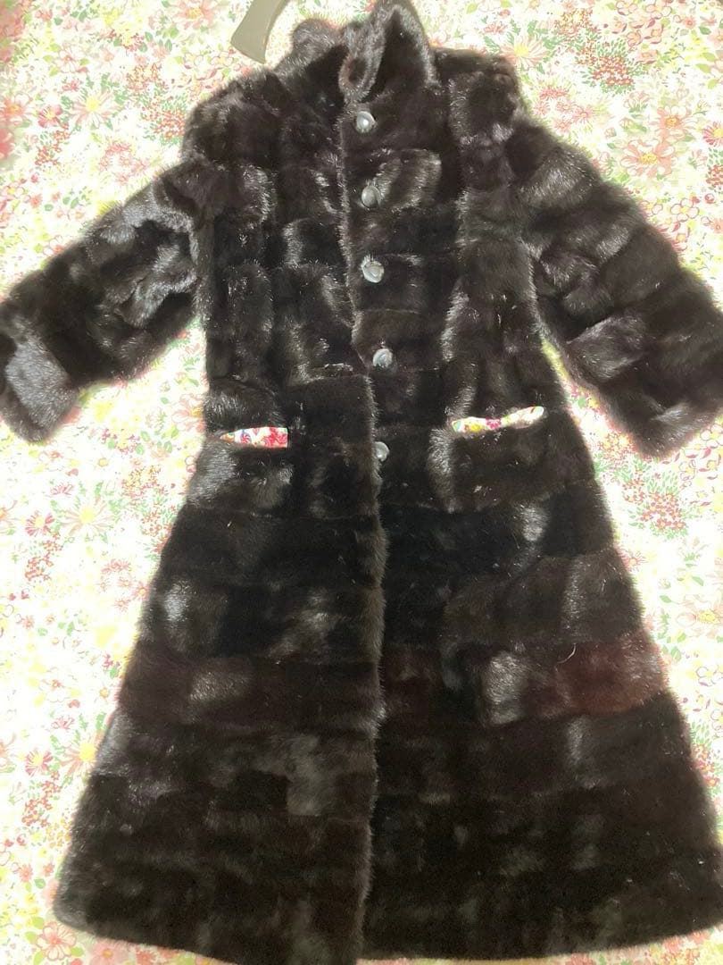 ニナリッチ　ケープ付きミンクファーコート