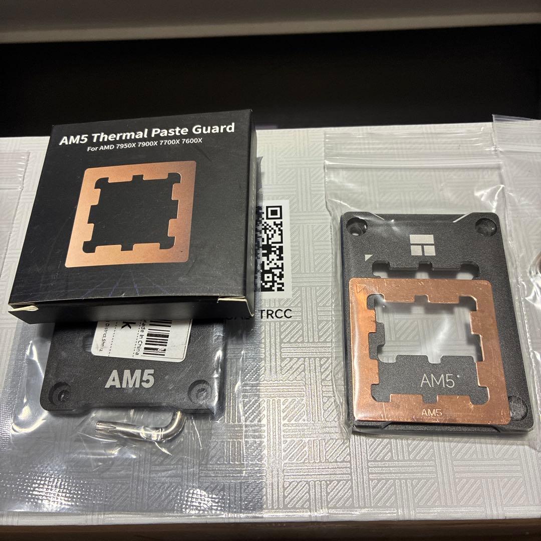 ASUS TUF GAMING LC II 240 ARGB 中古品