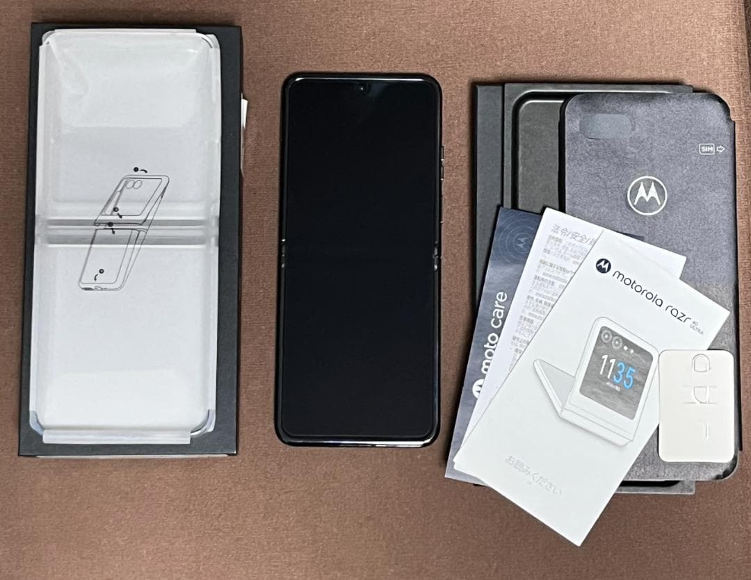 【超極美品】motorola razr 40 ultra 国内版 simフリー