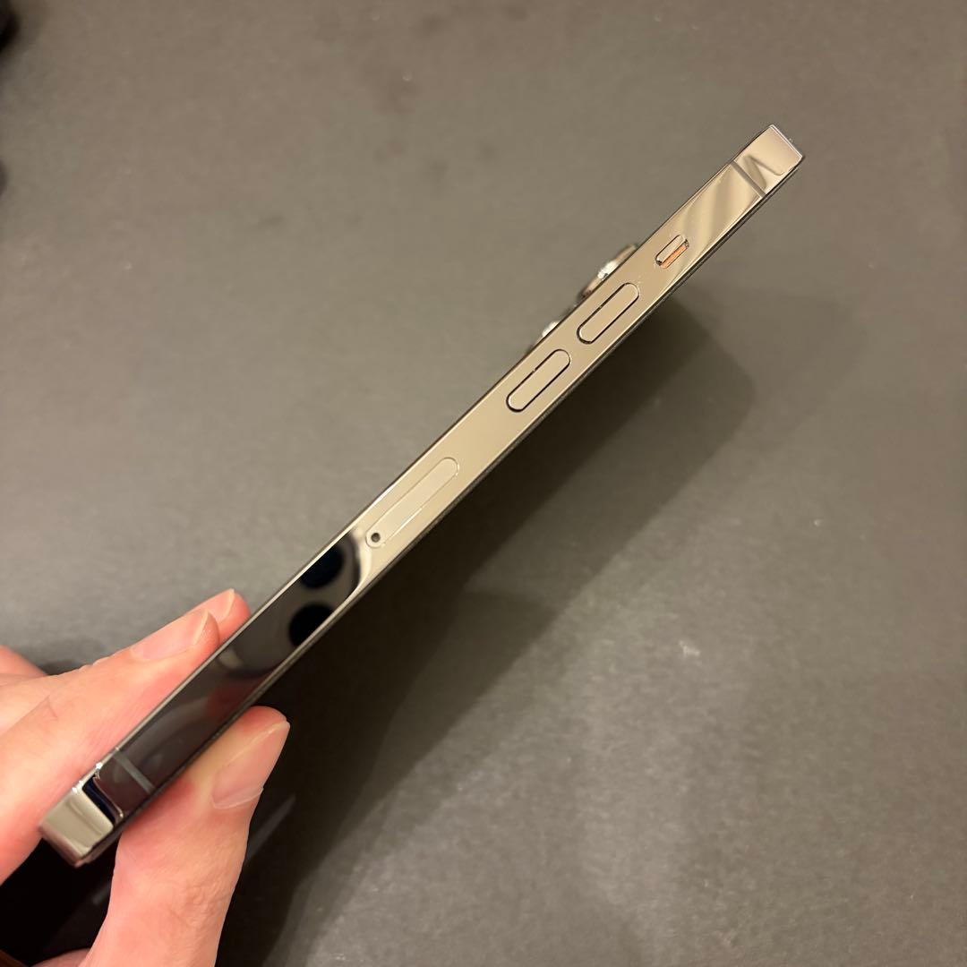 Apple iPhone 13 Pro グラファイト 外箱付き