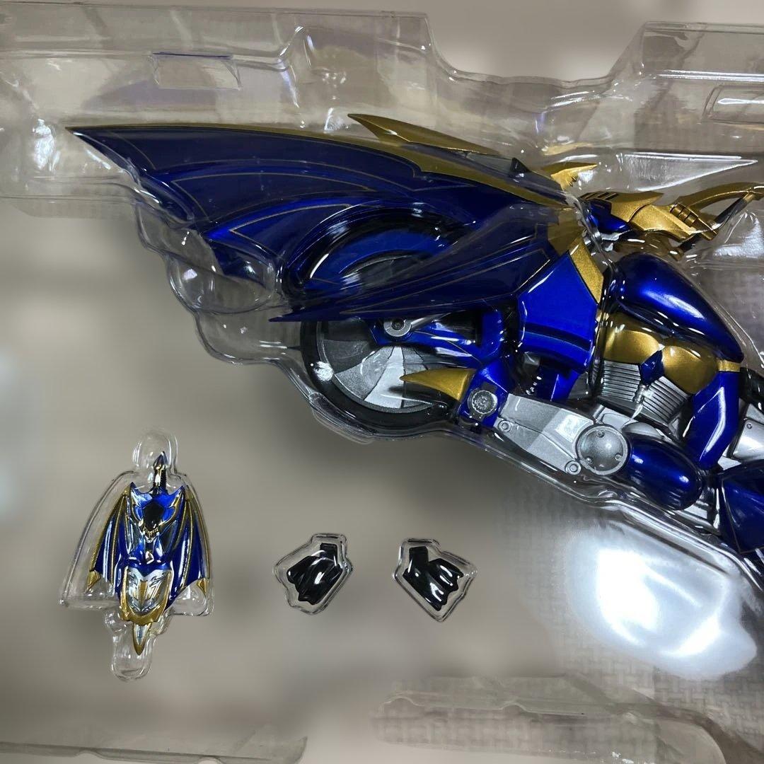 ★22 S.H.F仮面ライダーナイトサバイブ&ダークレイダーセット