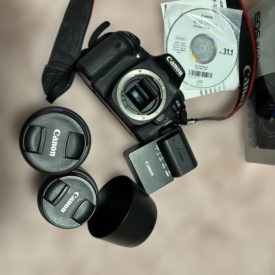 見品！Canon EOS 80D デジタル一眼レフカメラ　ダブルレンズキット
