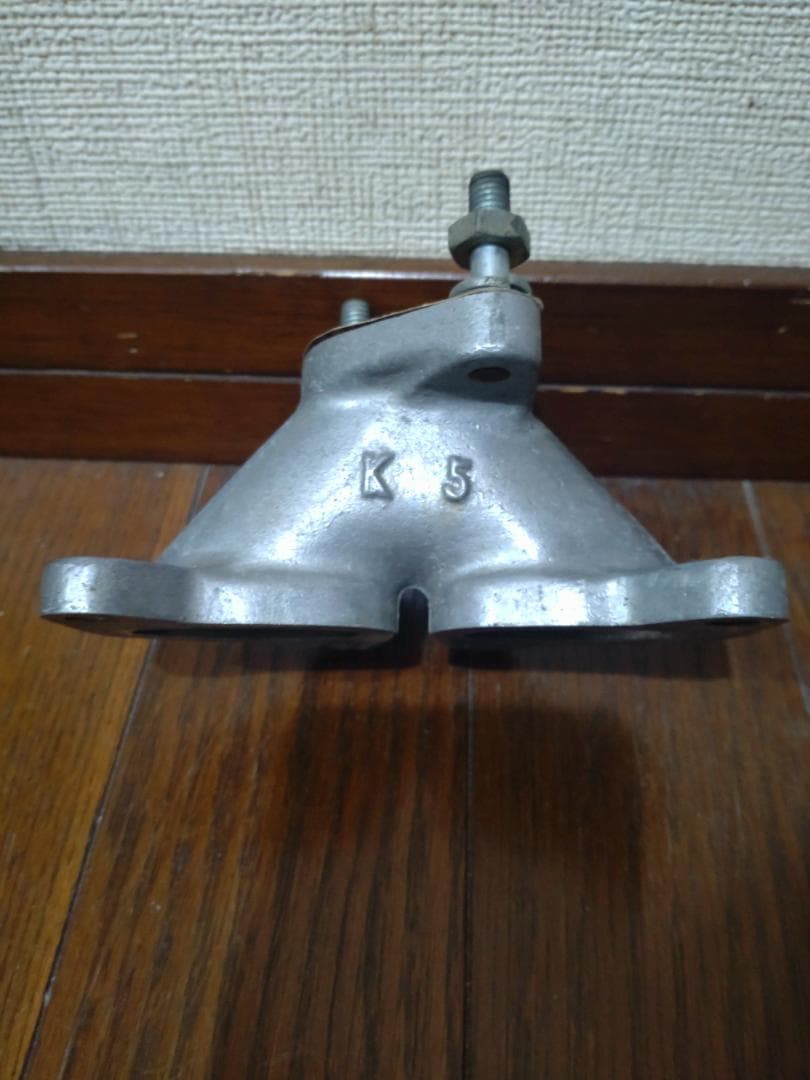 富士重工☆スバル360☆キャブレター受け皿＆マニホールド