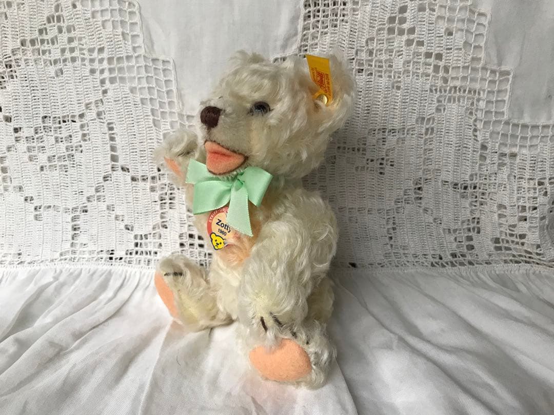 Steiff テディベアのZotty