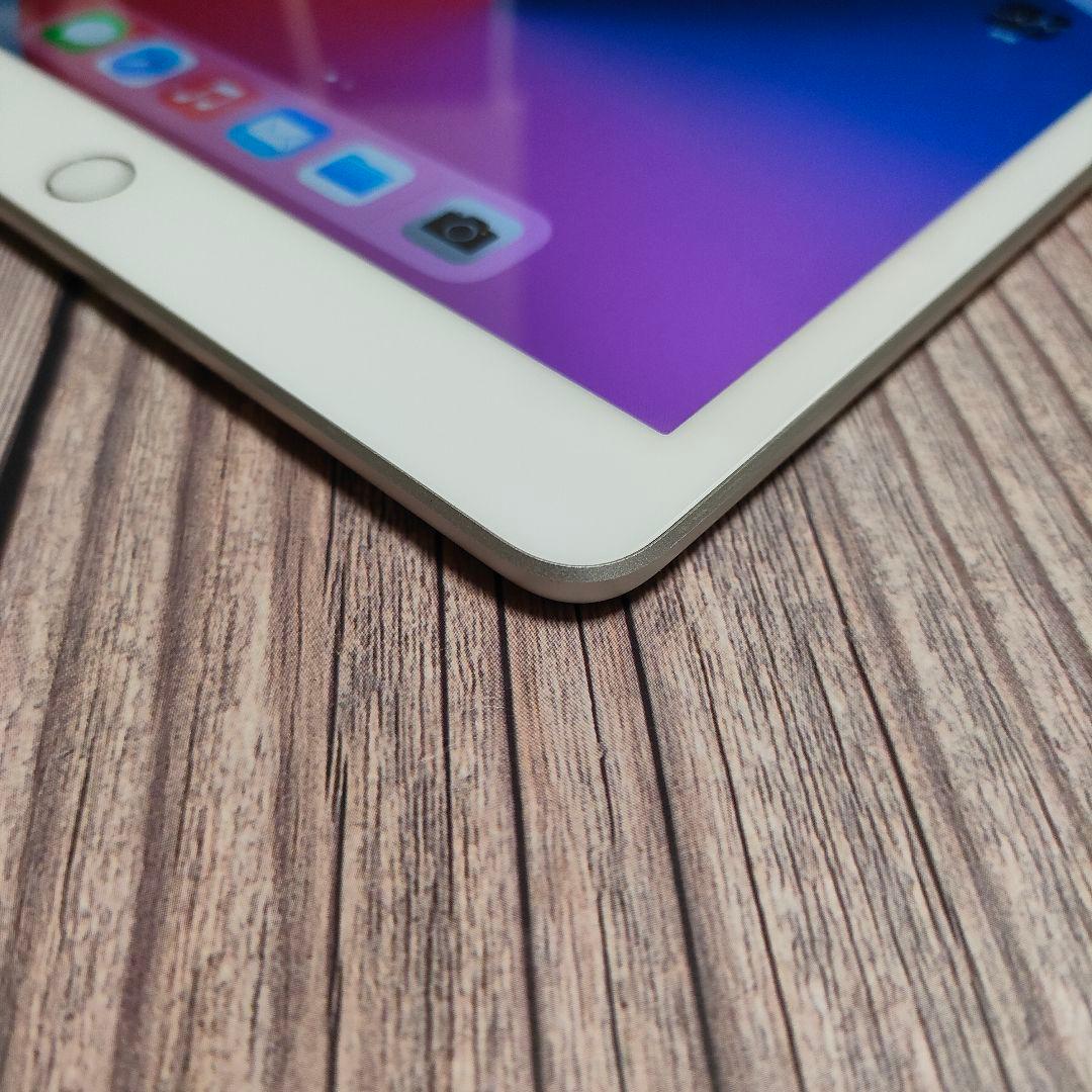 iPad 第7世代 128GB SIMフリー 美品