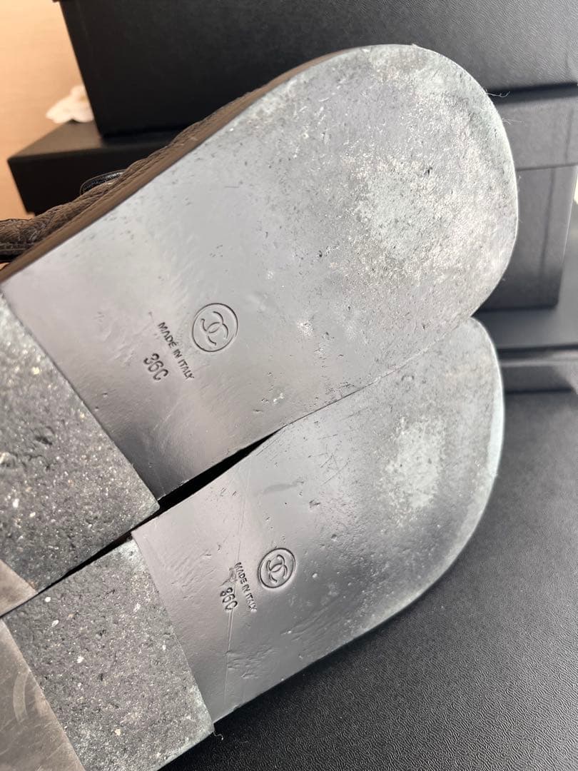 CHANEL ブラックレザーサンダル ベルト付き(2023年購入、美品)