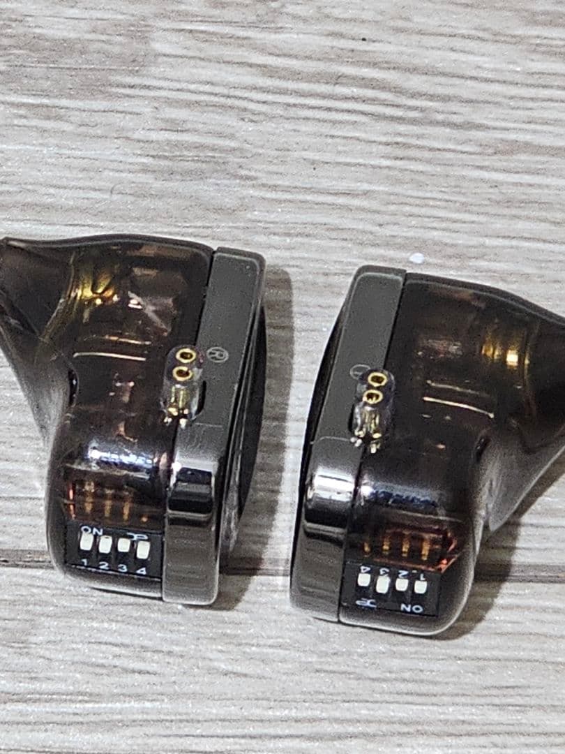 CCA Hydro ハイドロ 2DD+8BA チューニングスイッチ イヤホン