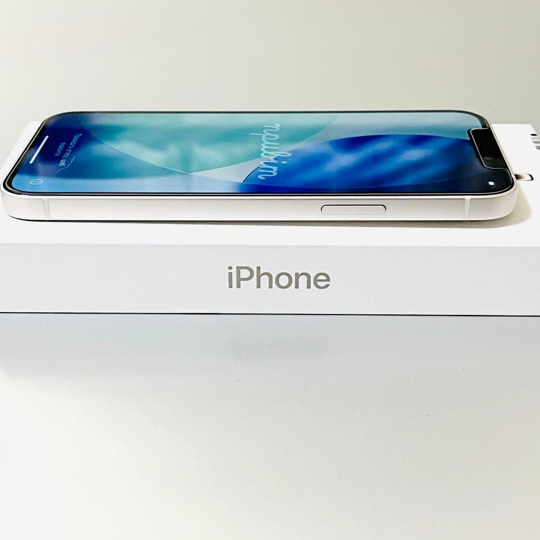【美品】iPhone 12 本体 128GB SIMフリー （ホワイト）送料無料