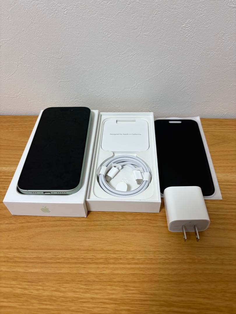 早い者勝ちiPhone15 256GB SIMフリー グリーン(おまけ付き)