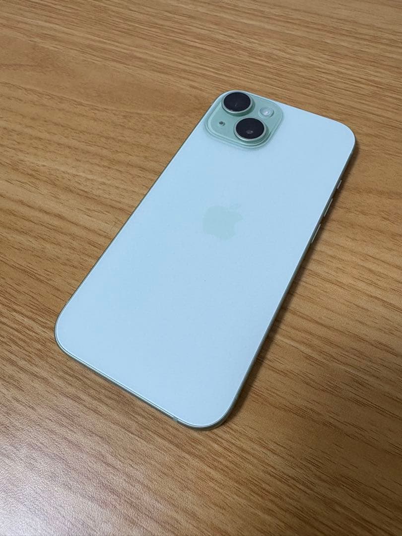 早い者勝ちiPhone15 256GB SIMフリー グリーン(おまけ付き)