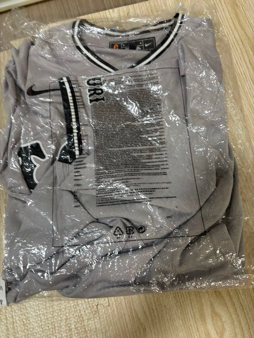 読売ジャイアンツ　戸郷　ビジターレプリカユニフォーム