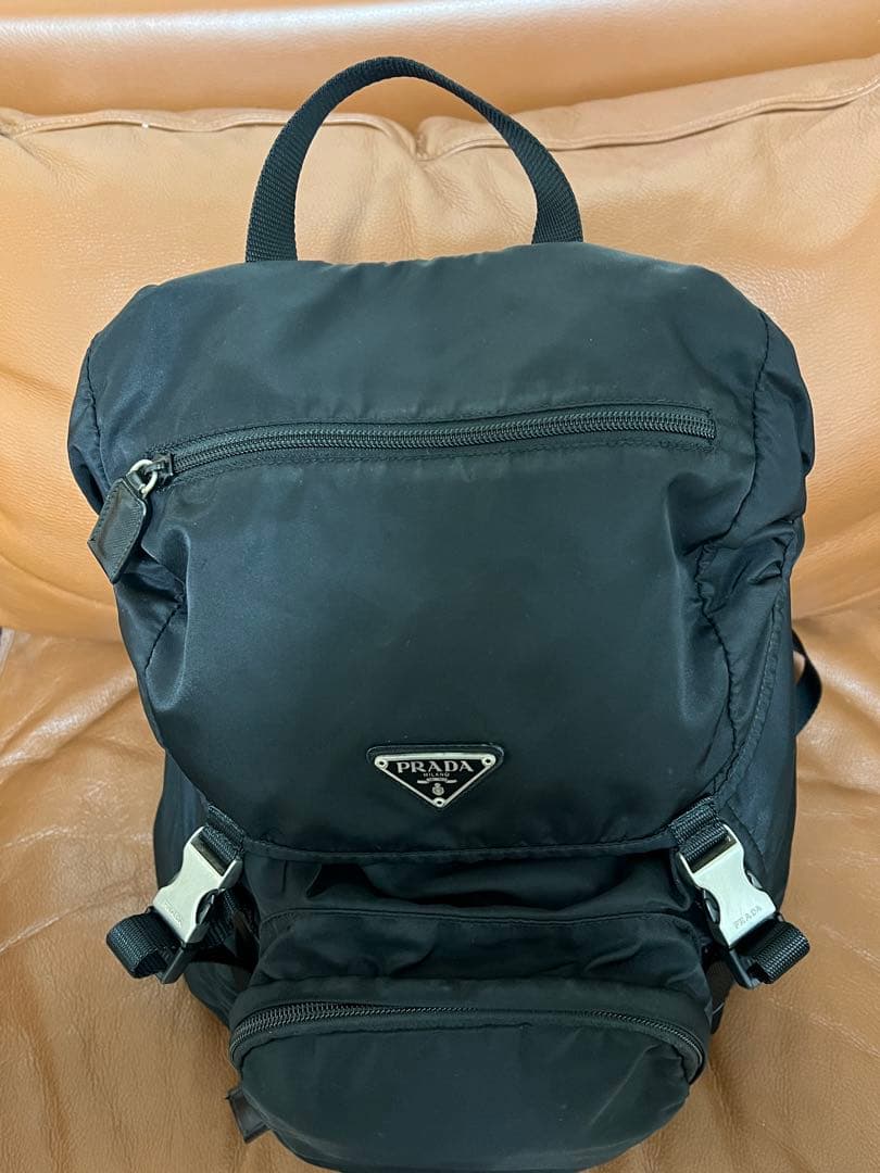 美品 PRADA プラダ リュック バックパック 三角ロゴ
