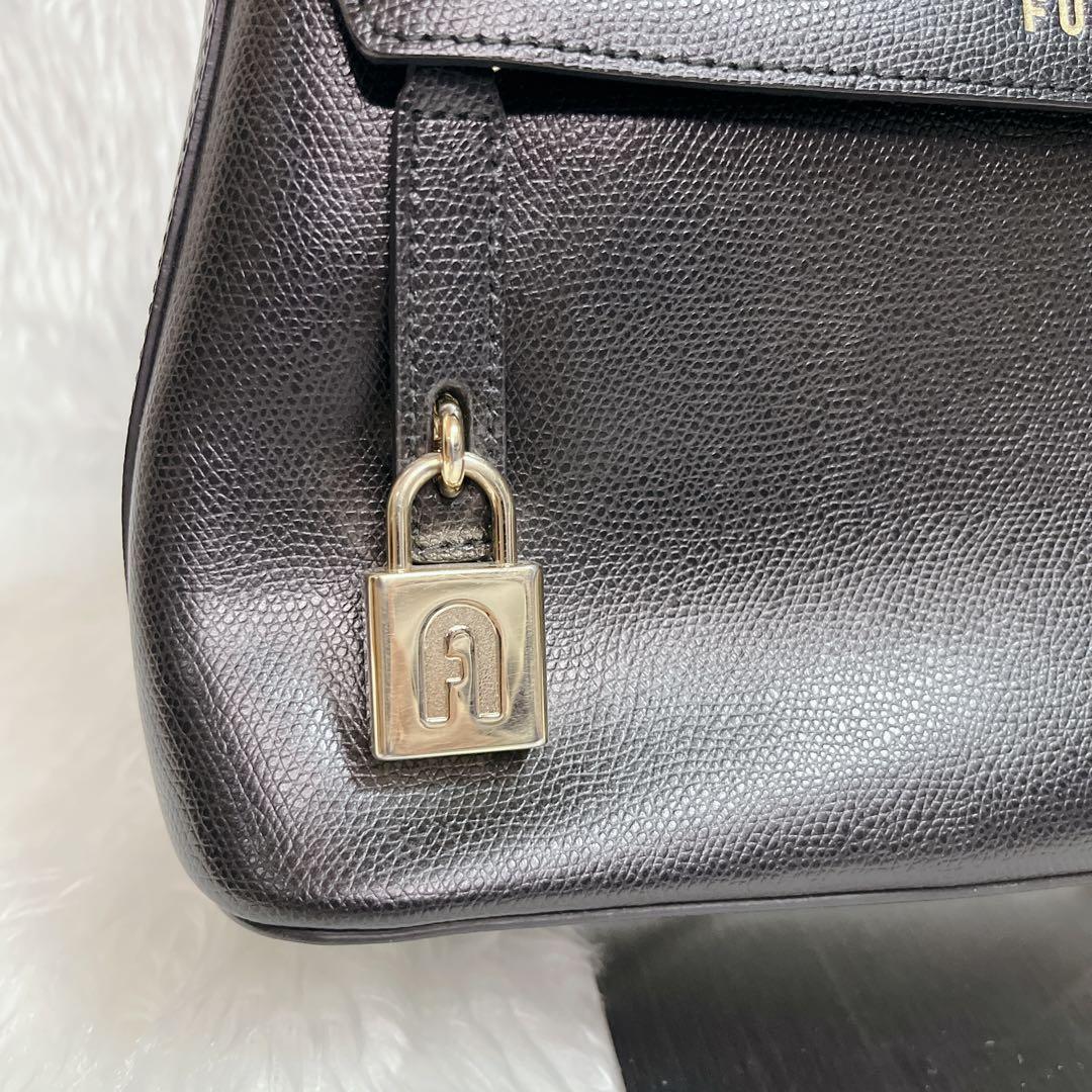 【未使用級✨️新型】FURLA パイパー ブラック レザー ハンドバッグ 極美品