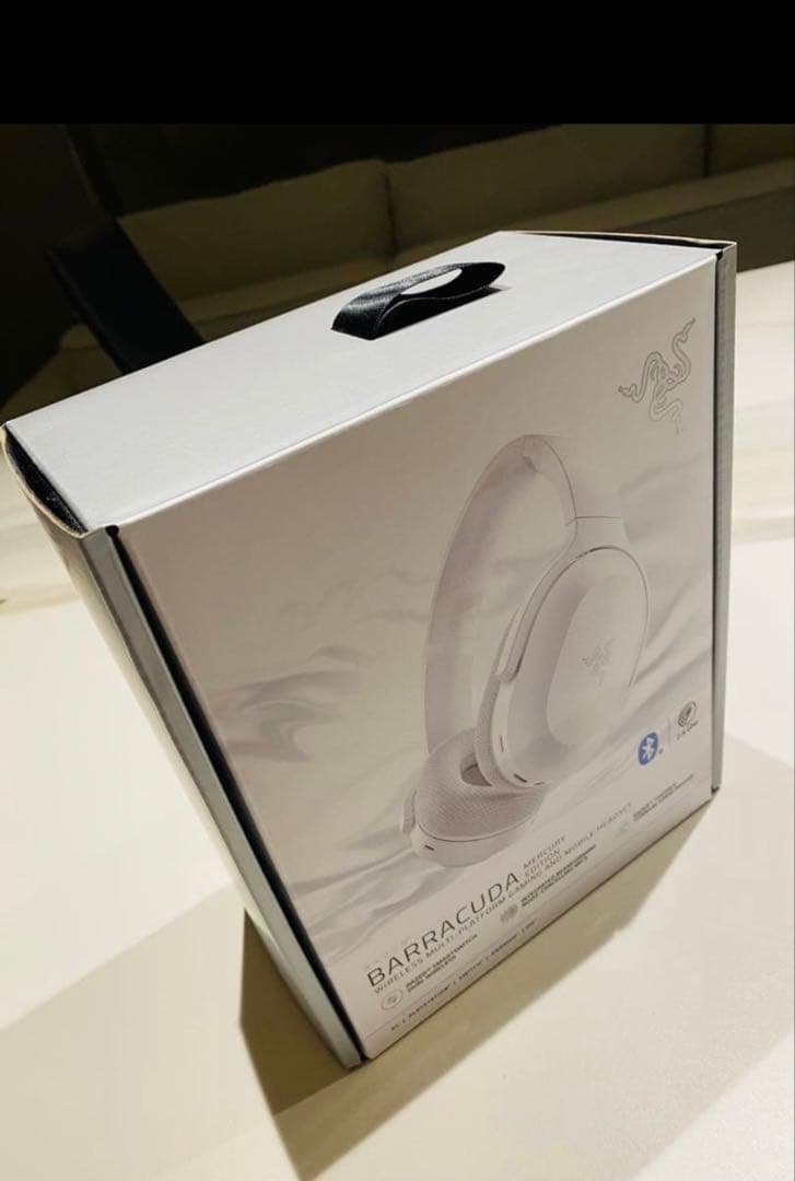 ヘッドホン Razer BARRACUDA MERCURY EDITION