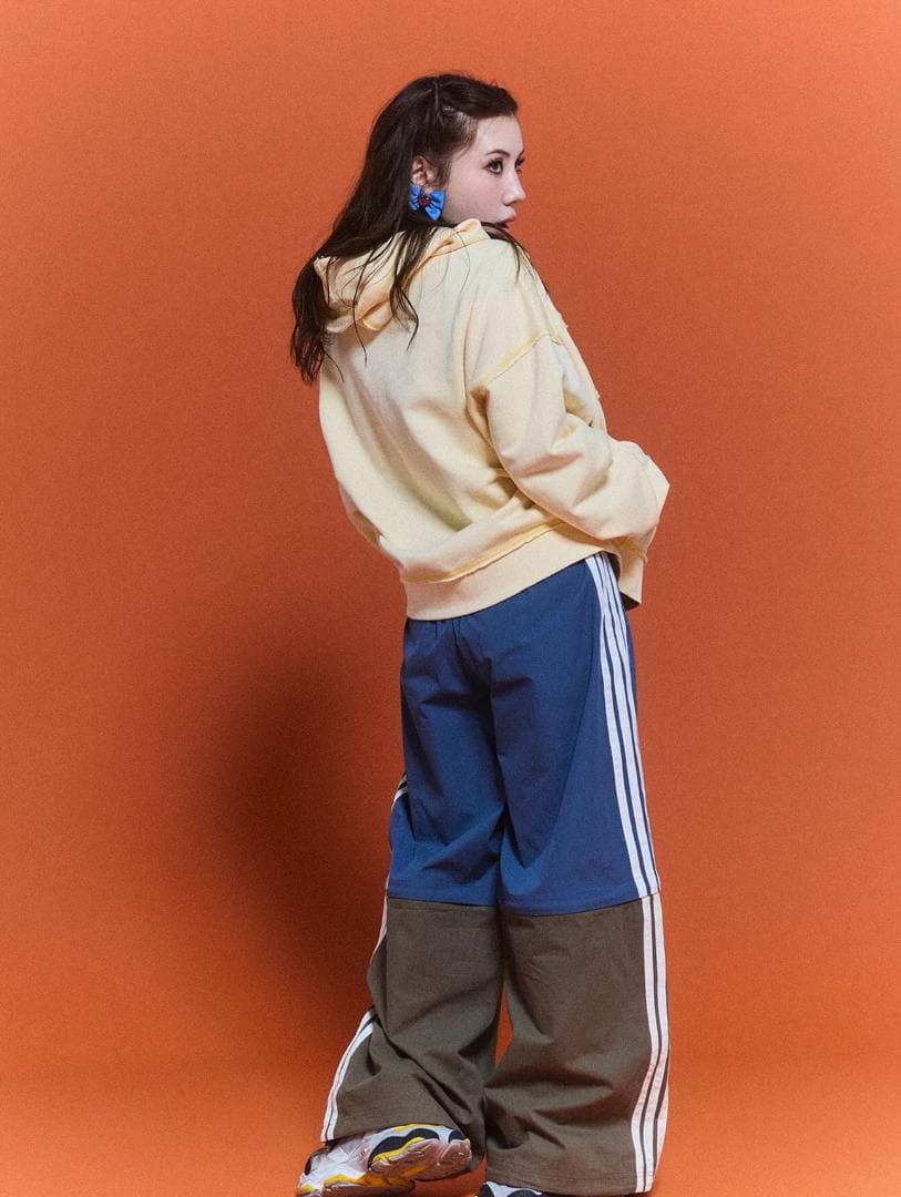 即完売品 新品 仲里依紗 Re. アールイードット 生地ロゴフーディー イエロー