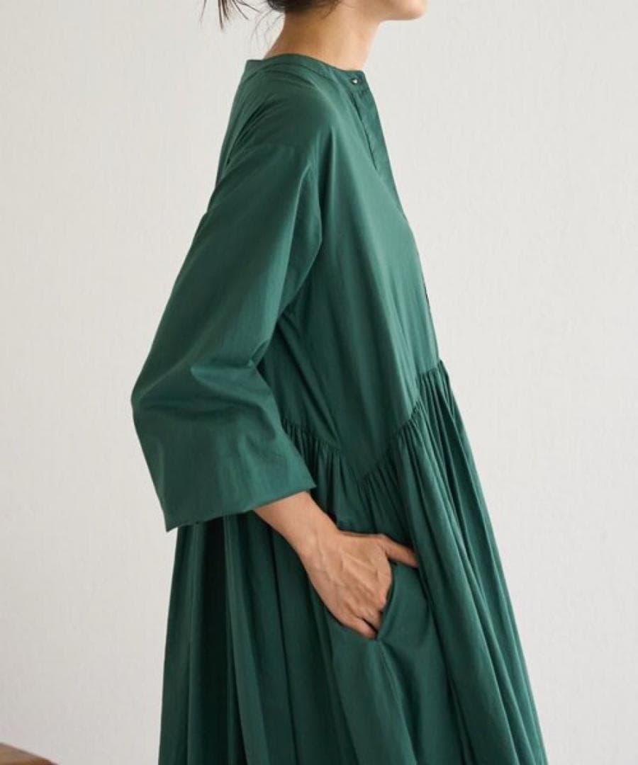 BEARDSLEY ビアズリー　ギャザーワンピース　ダークグリーン　洗える　長袖
