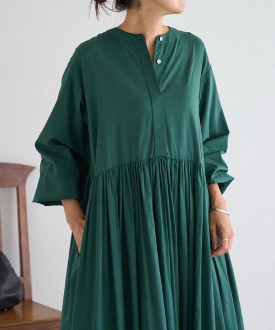 BEARDSLEY ビアズリー　ギャザーワンピース　ダークグリーン　洗える　長袖