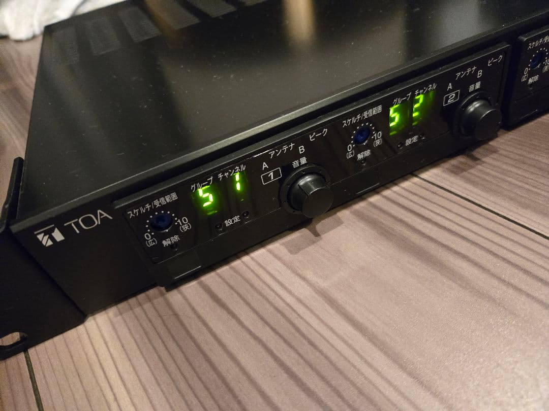 【TOA】トーアワイヤレスチューナーWT-1824受信機ダイバーシティ