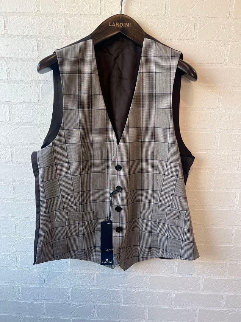 【極美品23万】 LARDINI ラルディーニ 3ピース スーツ 48