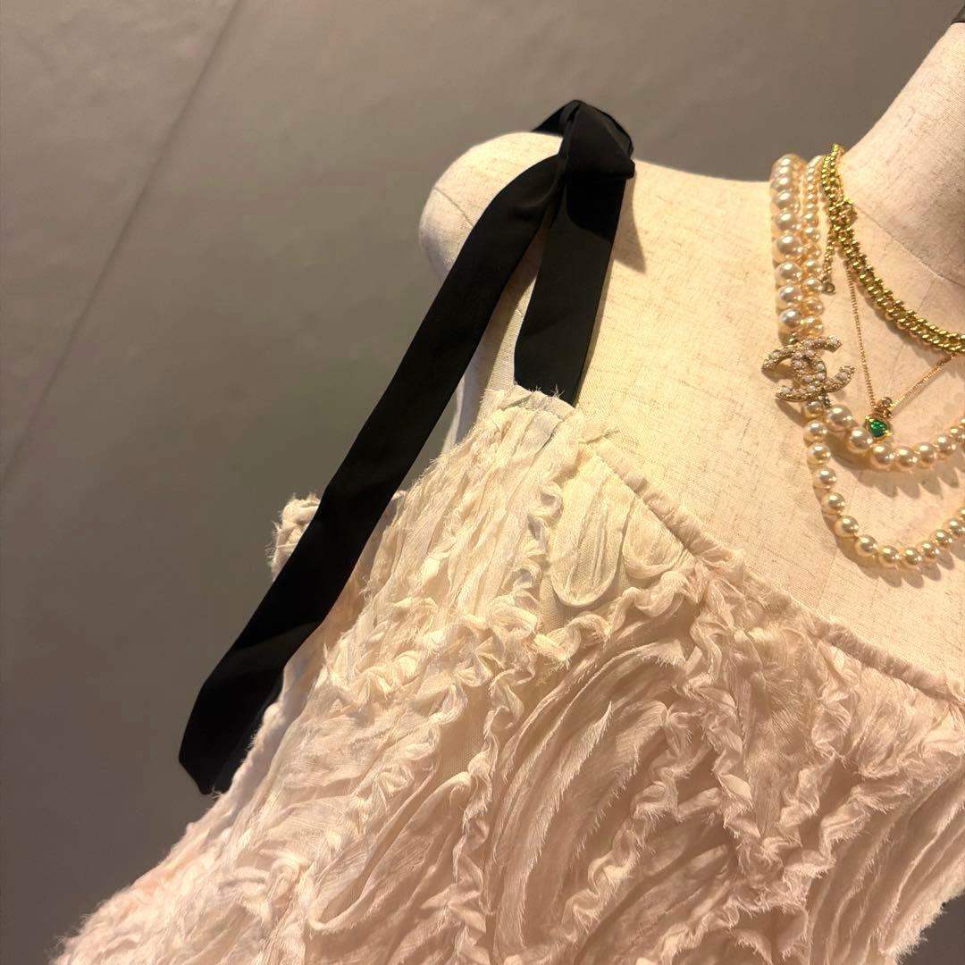 【2万円】sample sale ブラックリボン　立体刺繍デザイン　ワンピース