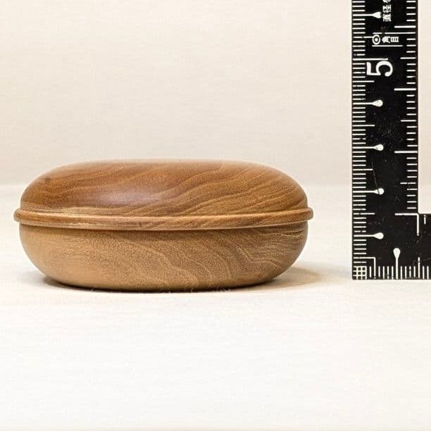 【特価・新品】 香合　白檀　蛤型　2.3寸(約6.9cm)