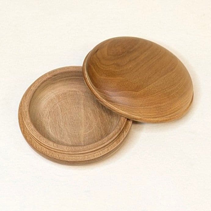 【特価・新品】 香合　白檀　蛤型　2.3寸(約6.9cm)