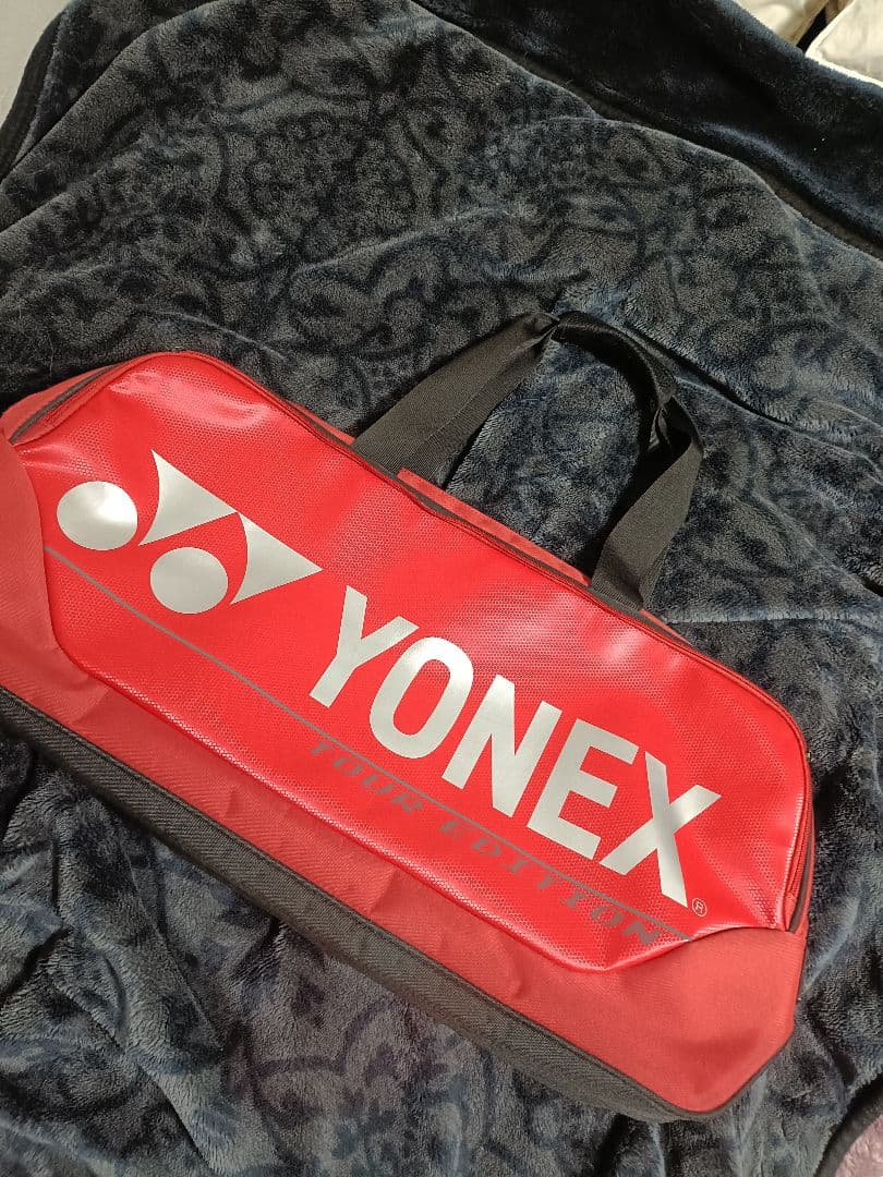 美品　YONEX ヨネックス　プロシリーズ　92031W ラケットバッグ　レア！