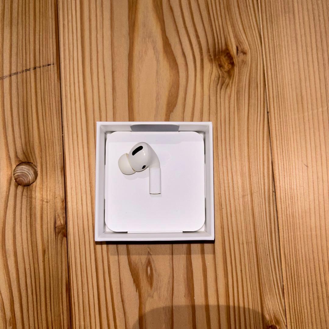 AirPods pro 右側のみ 第1世代世代 新品未使用(箱少し汚れあり)