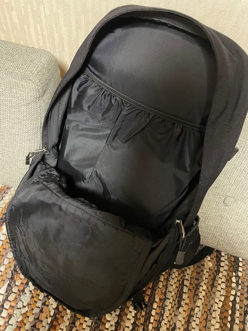 シュプリーム supreme バックパック ブラック