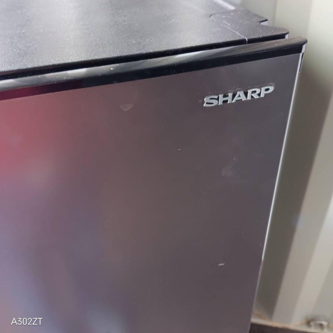325送料設置無料 SHARP　冷蔵庫　22年製 152L 左右付け替え扉❗️